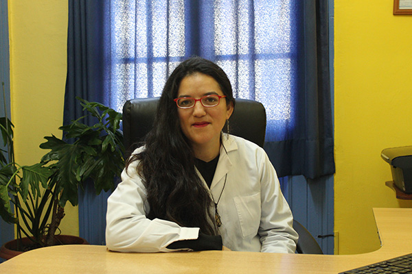 Profesora de Lenguaje y comunicación